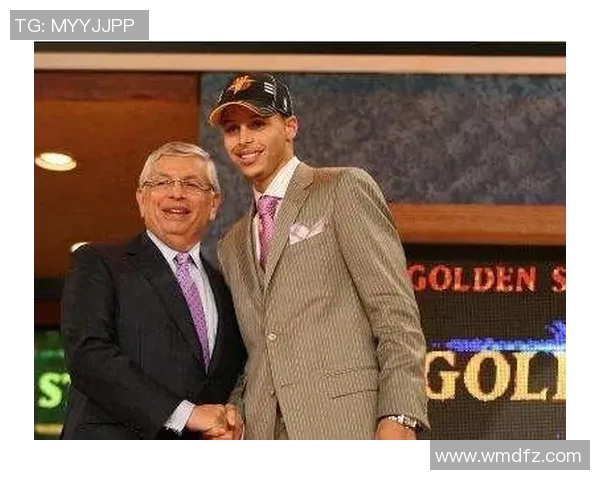 深圳篮球队成长之路：从默默无闻到璀璨辉煌的奋斗历程