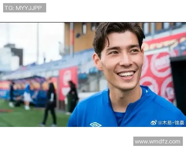 足球明星分享刮胡子秘诀与赛场心路历程的独家采访视频