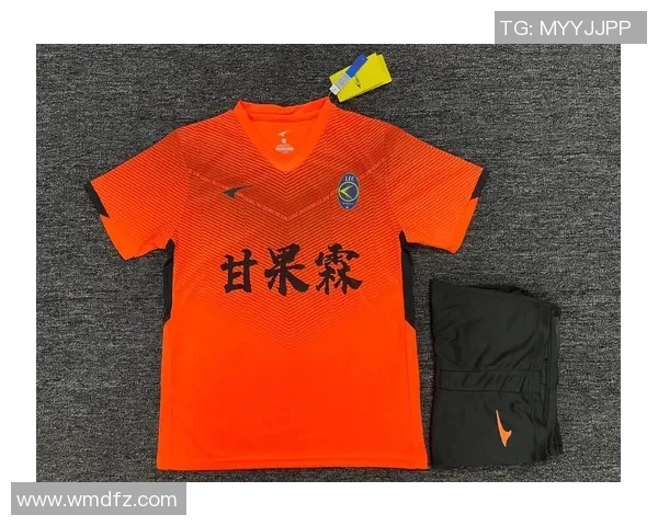 足球明星们的必备装备揭秘从鞋子到球衣全方位解析